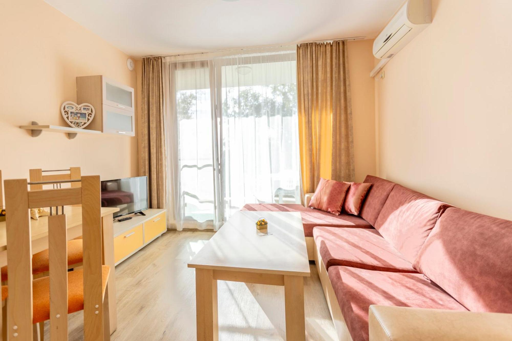 Aparthotel Hotel Prestige City II Πριμόρσκο Εξωτερικό φωτογραφία